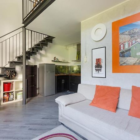 Guesthost - Milano Vigentino Loft With Terrace Milán Exterior foto