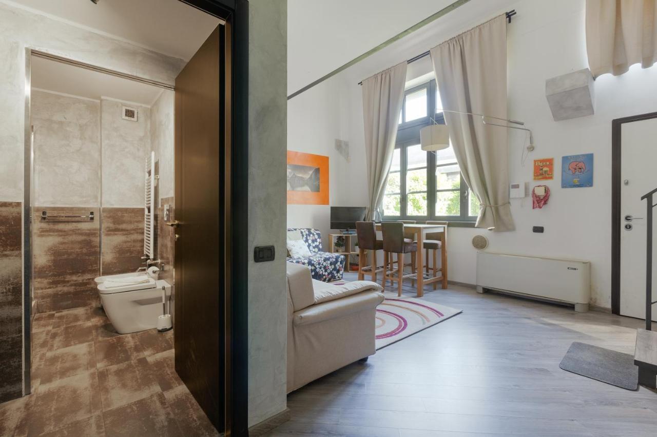 Guesthost - Milano Vigentino Loft With Terrace Milán Exterior foto