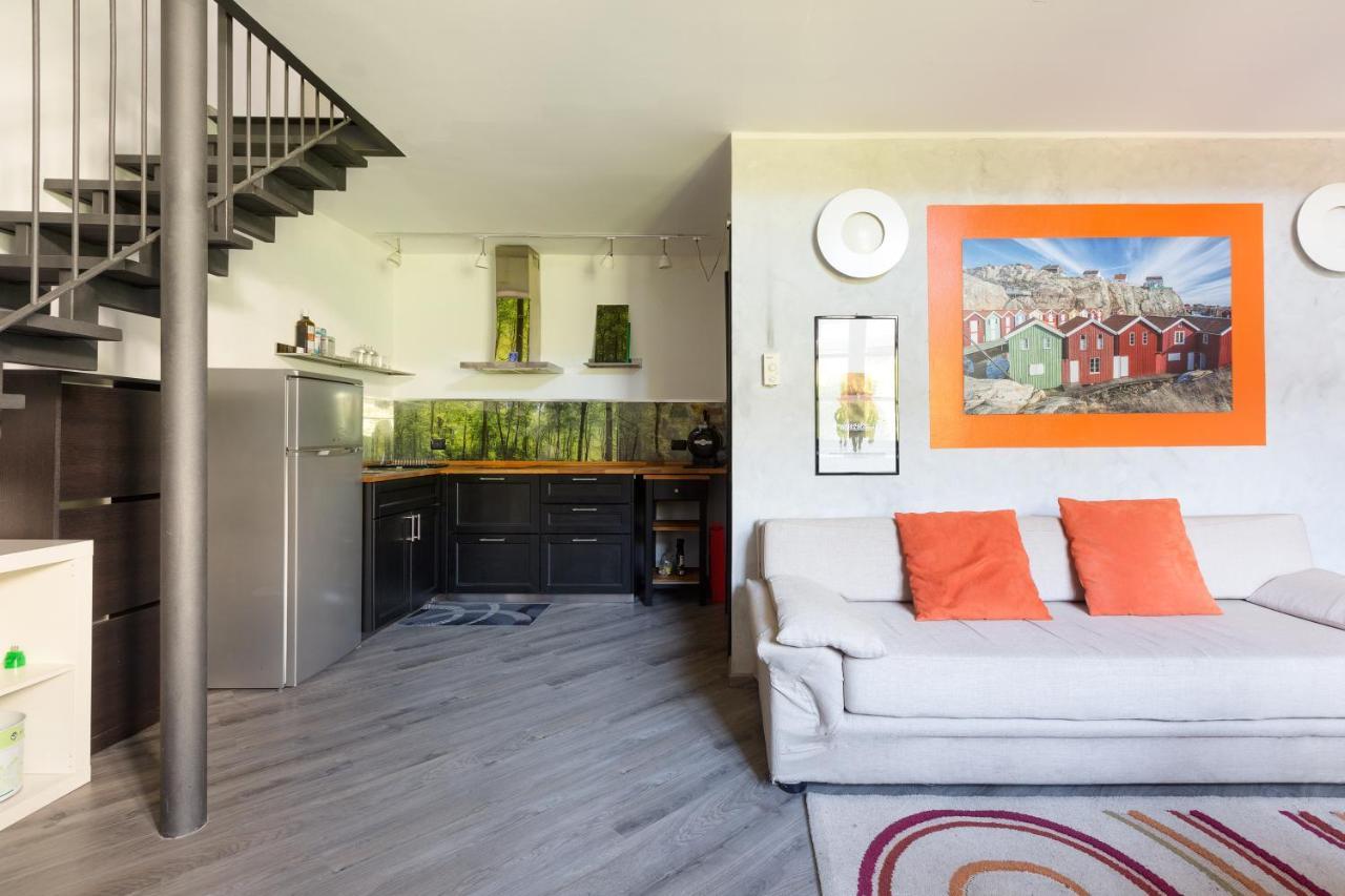 Guesthost - Milano Vigentino Loft With Terrace Milán Exterior foto